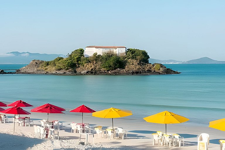 Cobertura 250m da PRAIA DO FORTE com Churrasqueira