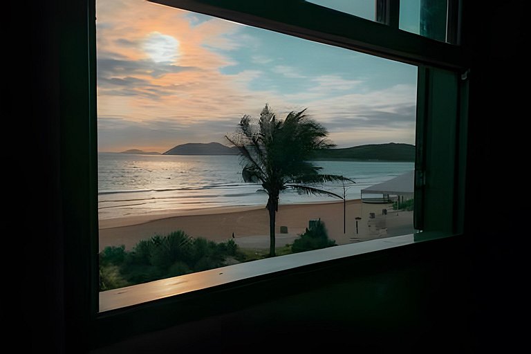 Flat 1A Vista panorâmica Mar com Piscina e wi-fi